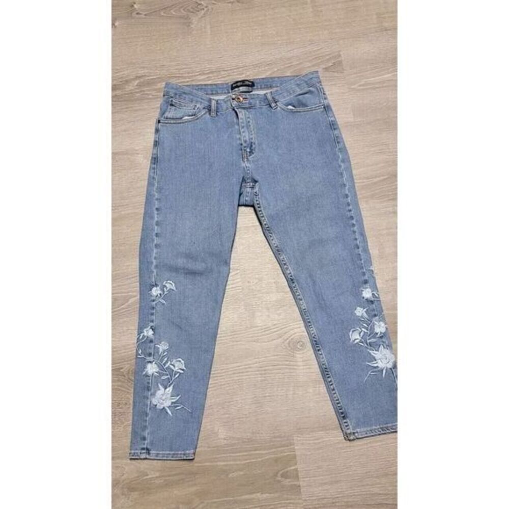 Bershka Women's Floral White Embroidered Super Super Stretch X Jeans UK Size 14
